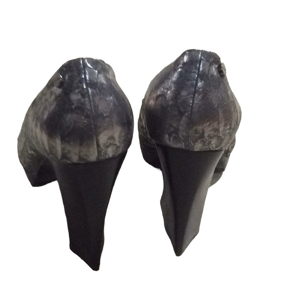 CALVIN KLIEN High Heel Pumps Women - Picture 3 of 9